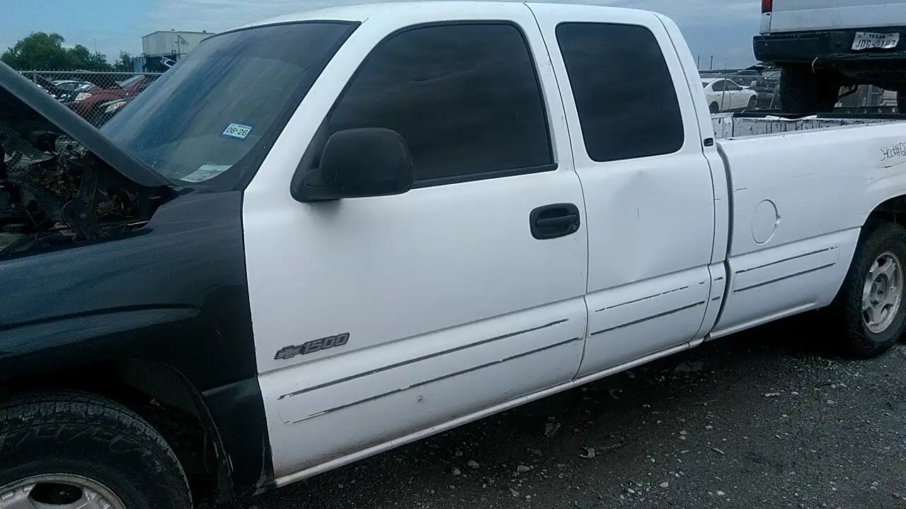 Photo of 2002 Chevrolet Silverado 1500