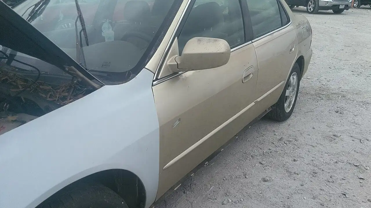 Photo of 2000 Honda Accord