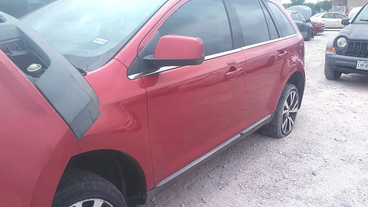 Photo of 2010 Ford Edge