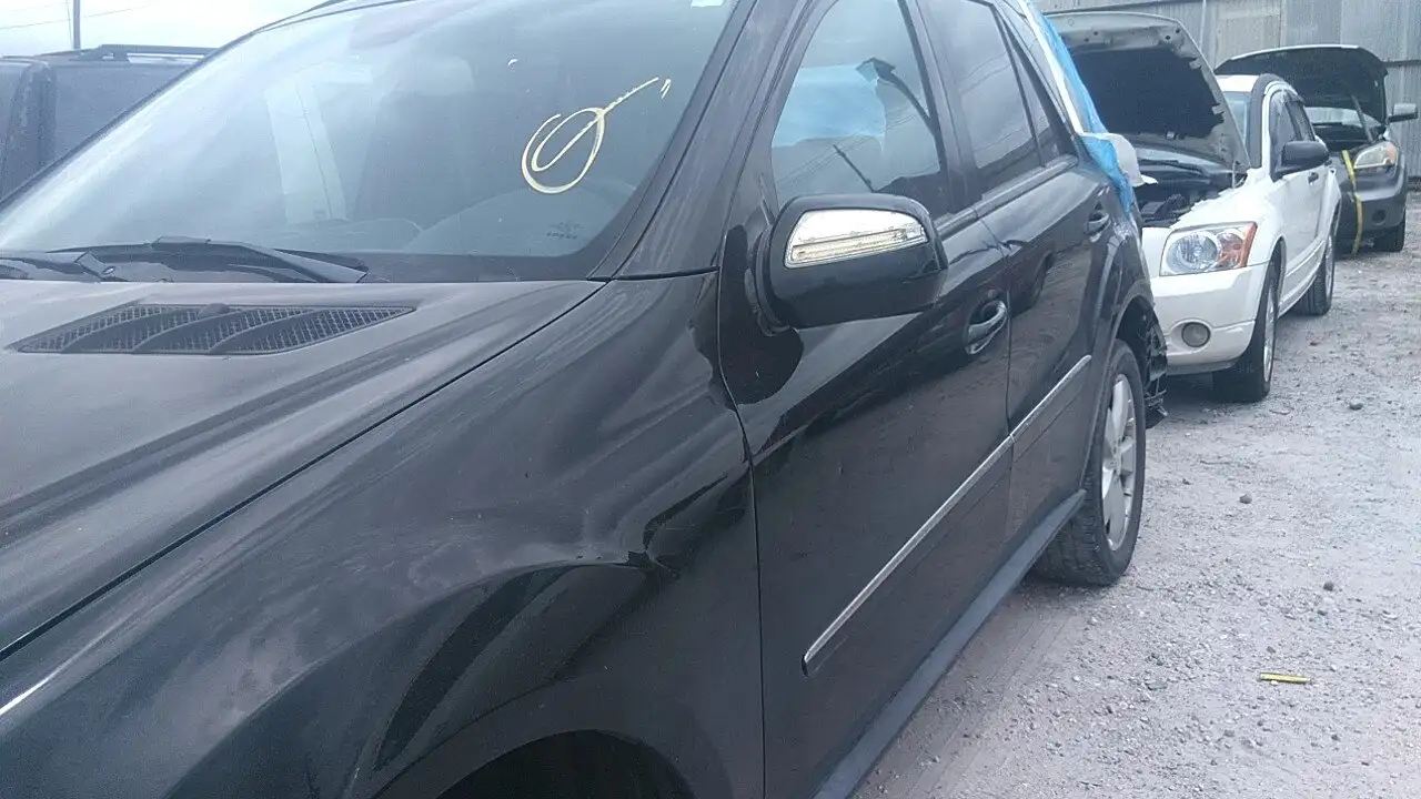 Photo of 2009 Mercedes-Benz Ml350