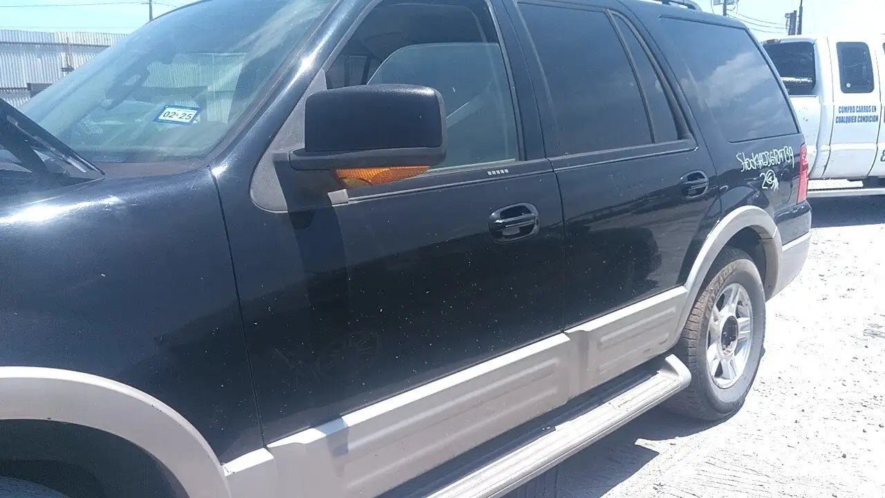 Photo of 2006 Ford Expedition