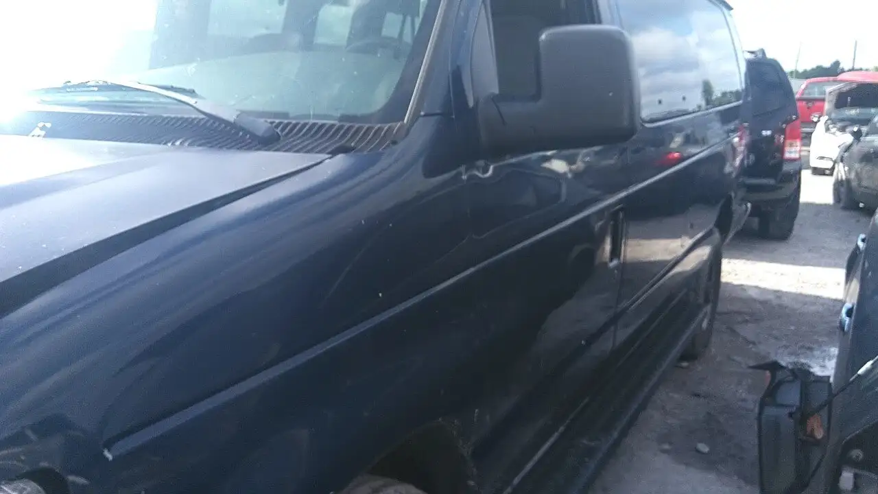 Photo of 2008 Ford E-350 Super Duty