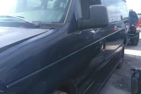 Photo of 2008 Ford E-350 Super Duty