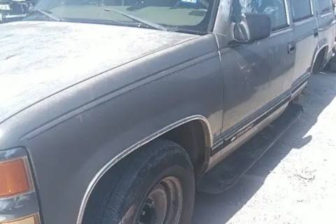 Photo of 1999 Chevrolet Tahoe