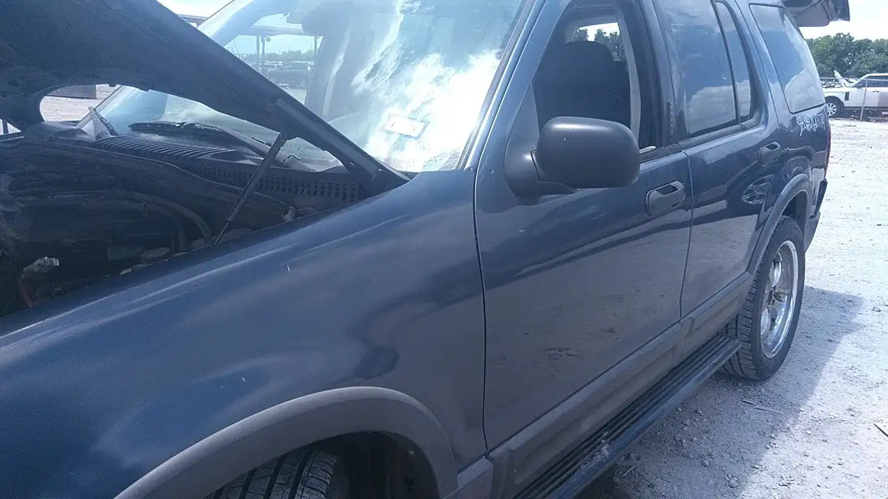 Photo of 2003 Ford Explorer