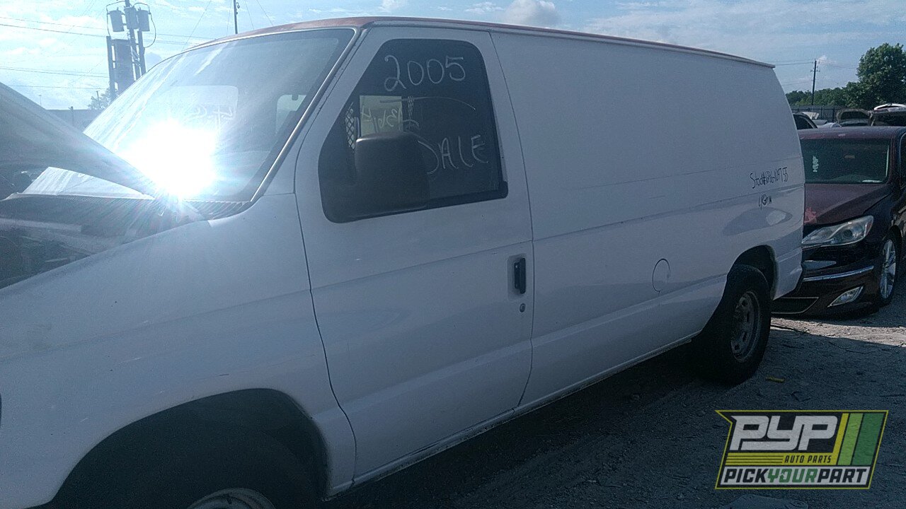 Photo of 2005 Ford E-150
