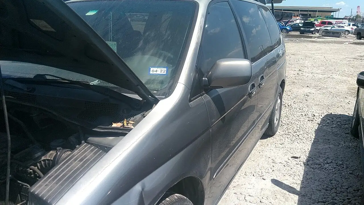Photo of 2000 Honda Odyssey