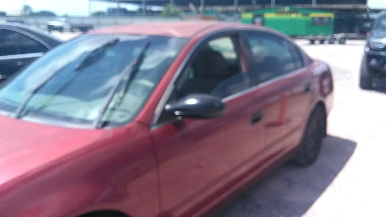 Photo of 2005 Nissan Altima
