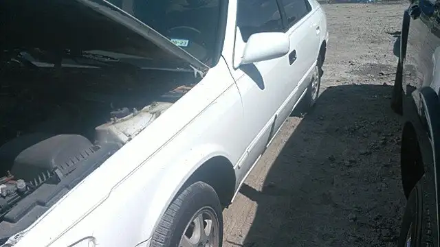 Photo of 1998 Toyota Camry