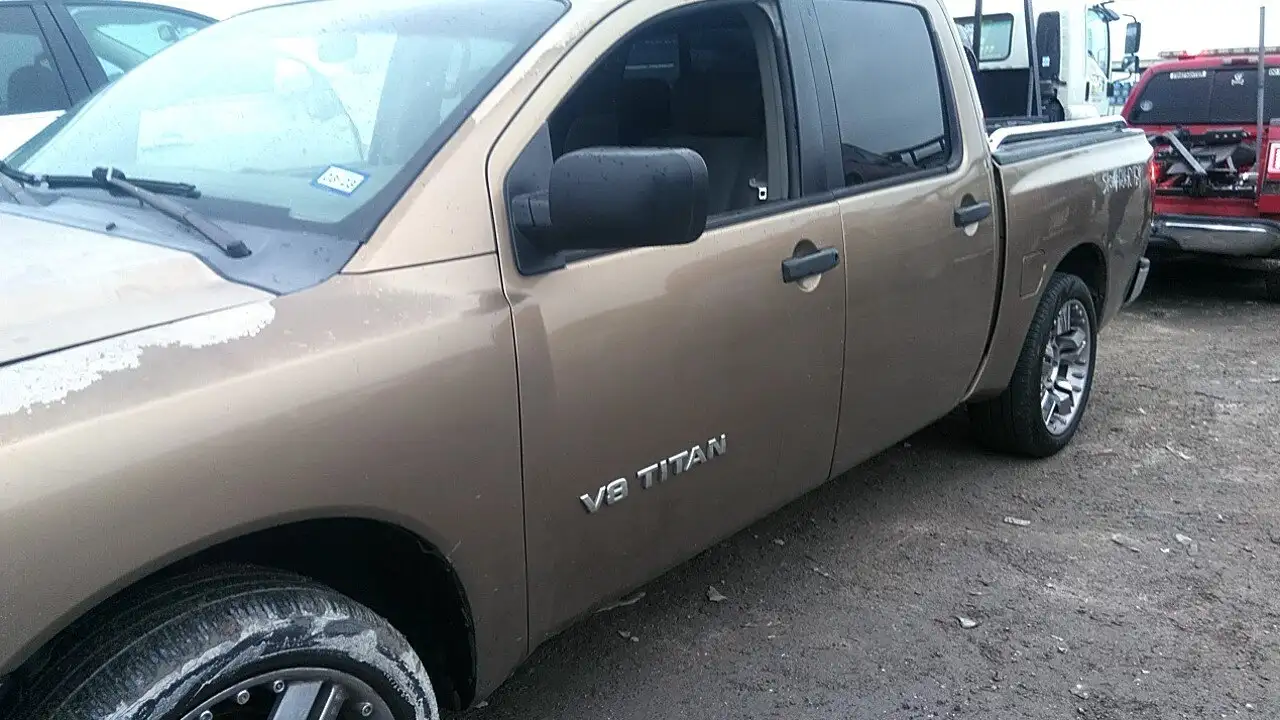 Photo of 2005 Nissan Titan
