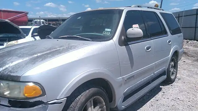 Photo of 1998 Lincoln Navigator