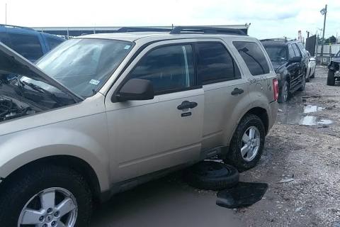 Photo of 2010 Ford Escape