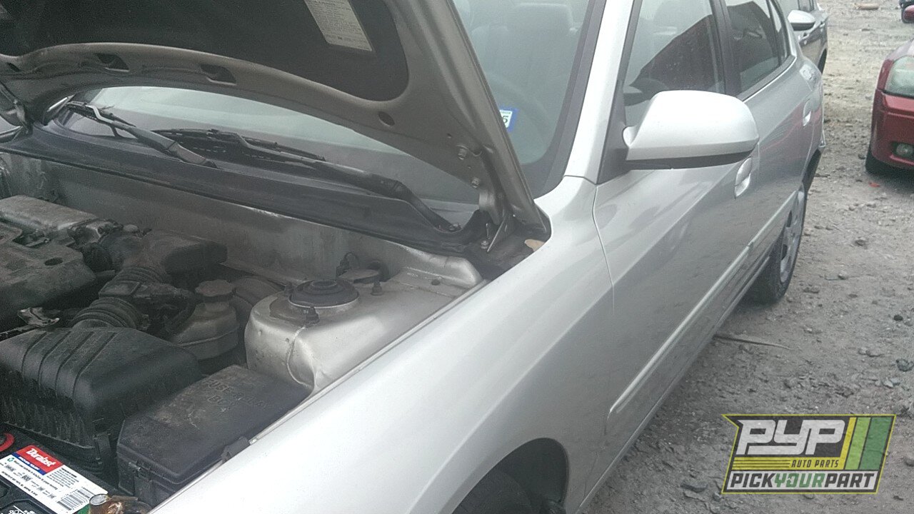 Photo of 2004 Hyundai Elantra