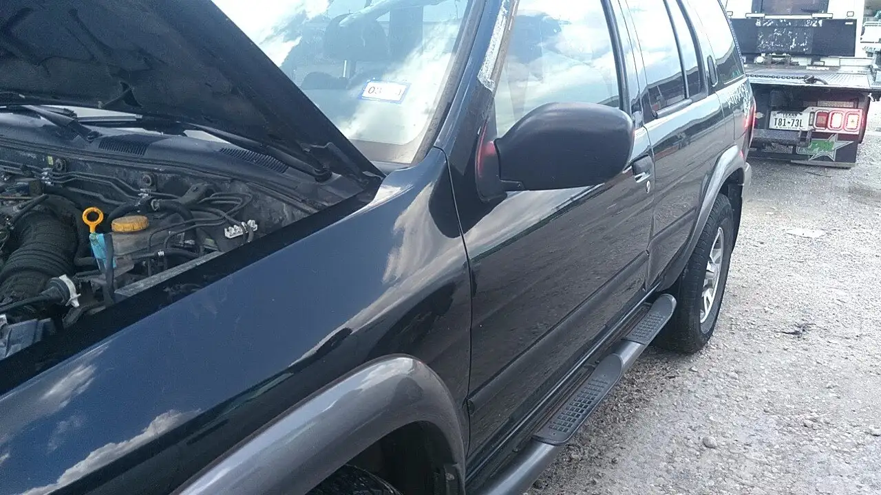 Photo of 2001 Nissan Pathfinder