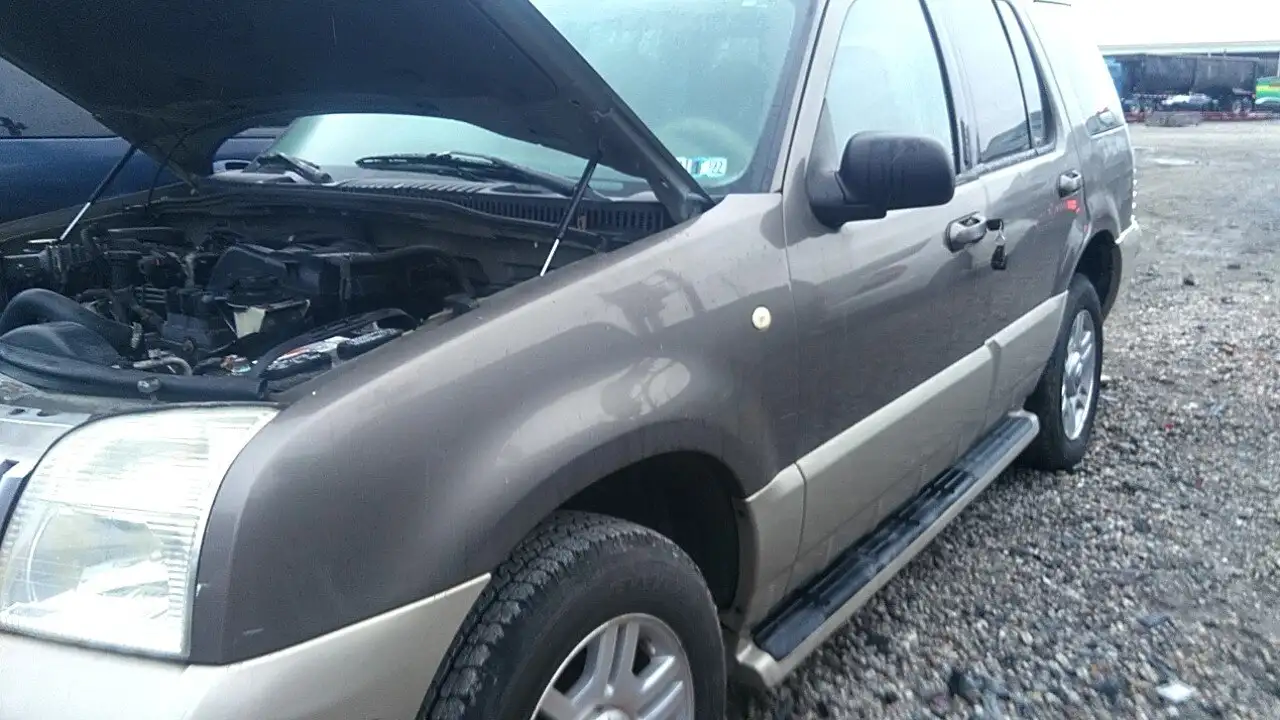 Photo of 2004 Mercury Mountaineer