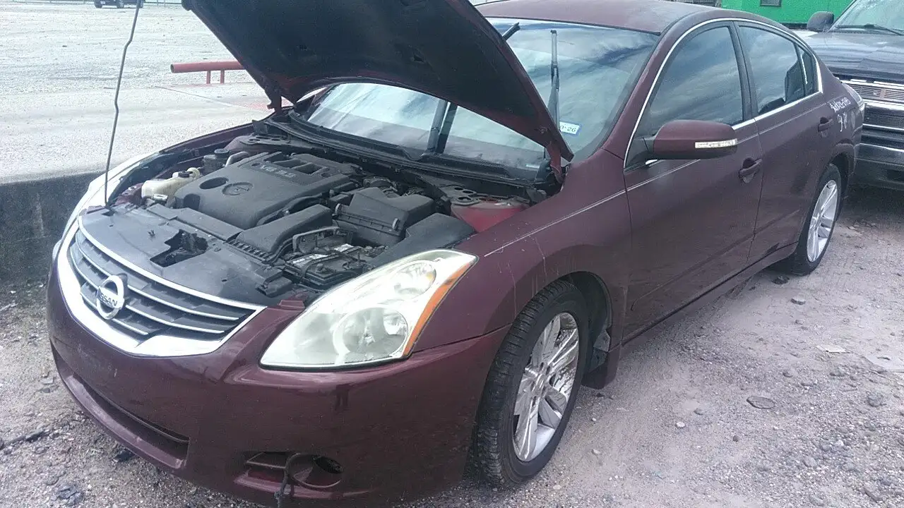 Photo of 2011 Nissan Altima