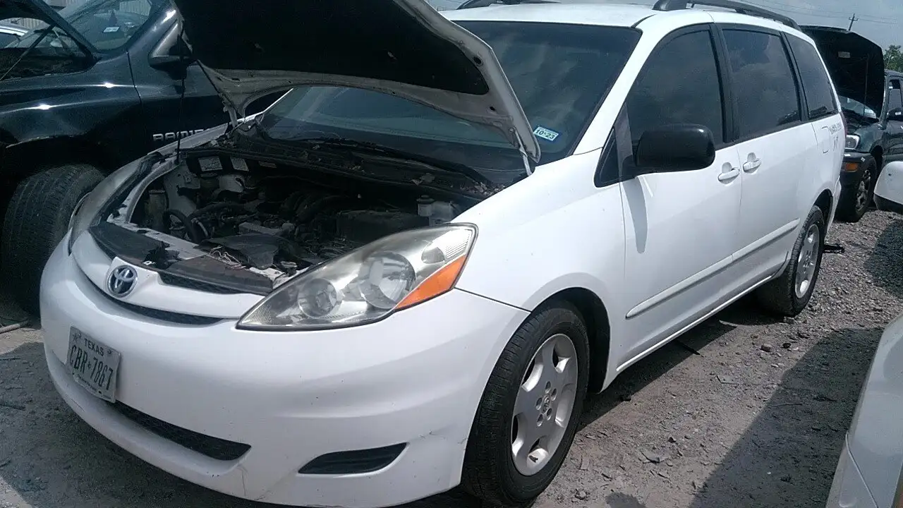 Photo of 2007 Toyota Sienna