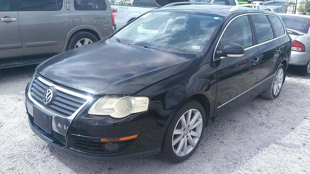 Photo of 2010 Volkswagen Passat