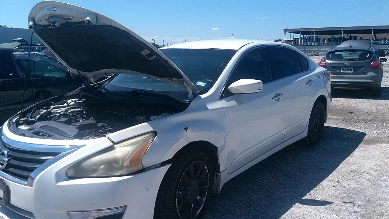 Photo of 2014 Nissan Altima