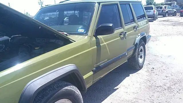 Photo of 1998 Jeep Cherokee