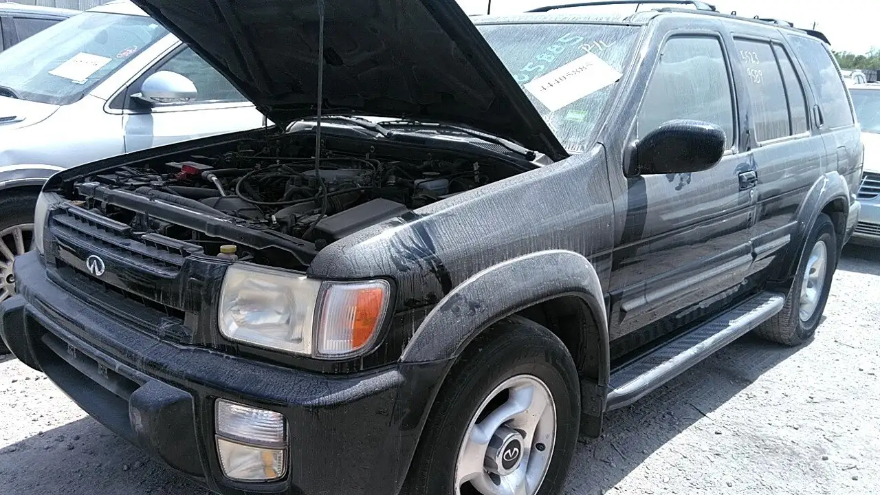 Photo of 2000 Infiniti Qx4