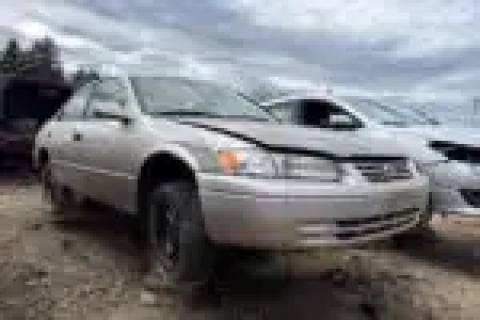 Photo of 1999 Toyota Camry