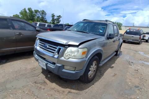 Photo of 2008 Ford Explorer Sport Trac