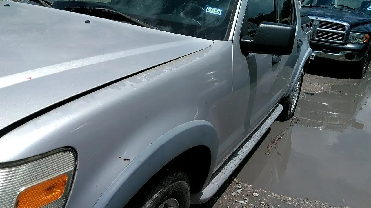 Photo of 2010 Ford Explorer Sport Trac