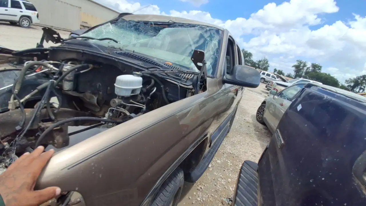 Photo of 2004 Chevrolet Tahoe