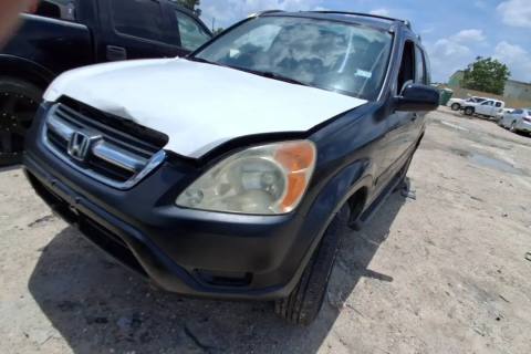 Photo of 2004 Honda Cr-V