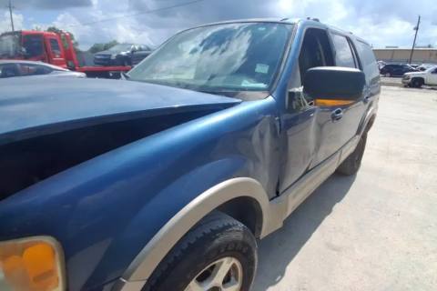 Photo of 2004 Ford Expedition