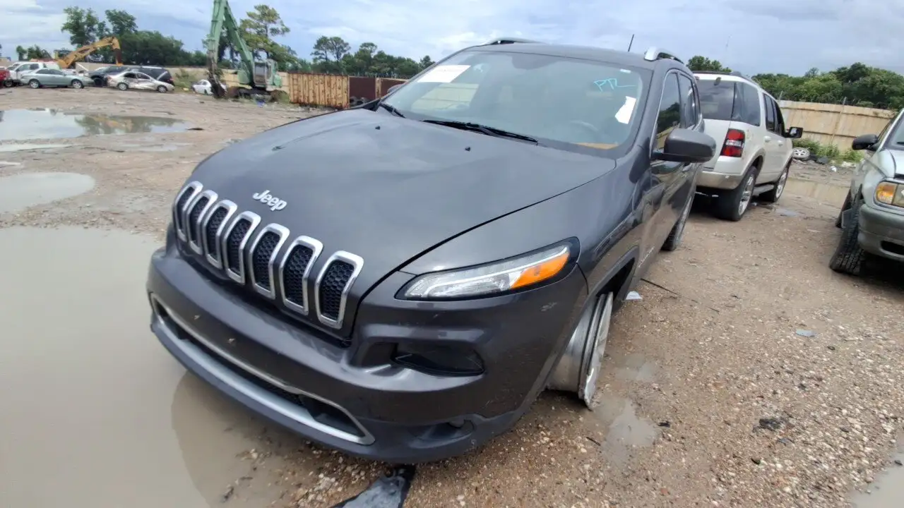 Photo of 2016 Jeep Cherokee