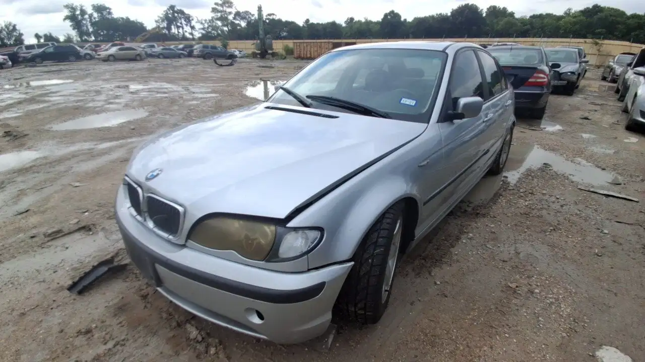 Photo of 2002 Bmw 325I