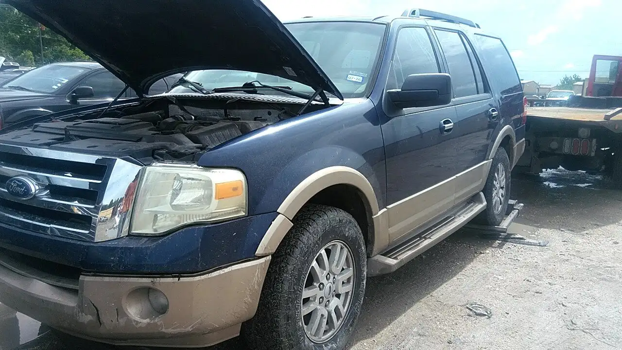 Photo of 2011 Ford Expedition