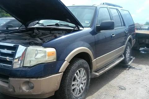 Photo of 2011 Ford Expedition