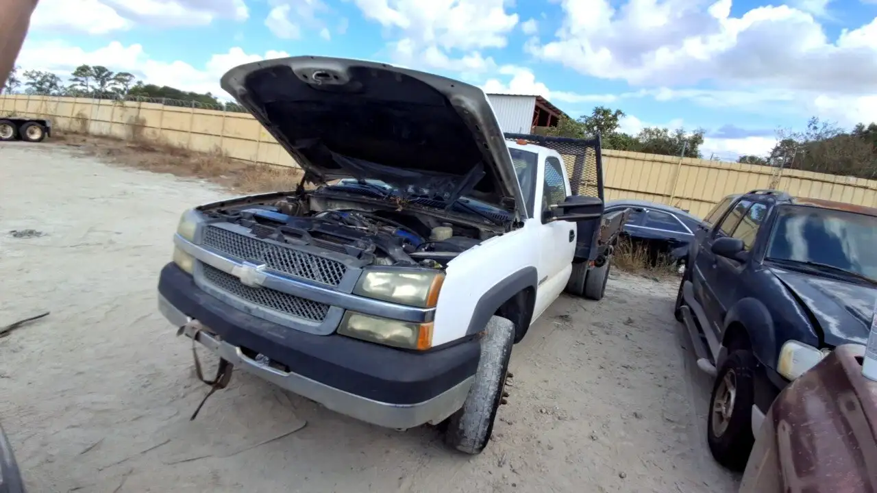 Photo of 2003 Chevrolet Silverado 3500