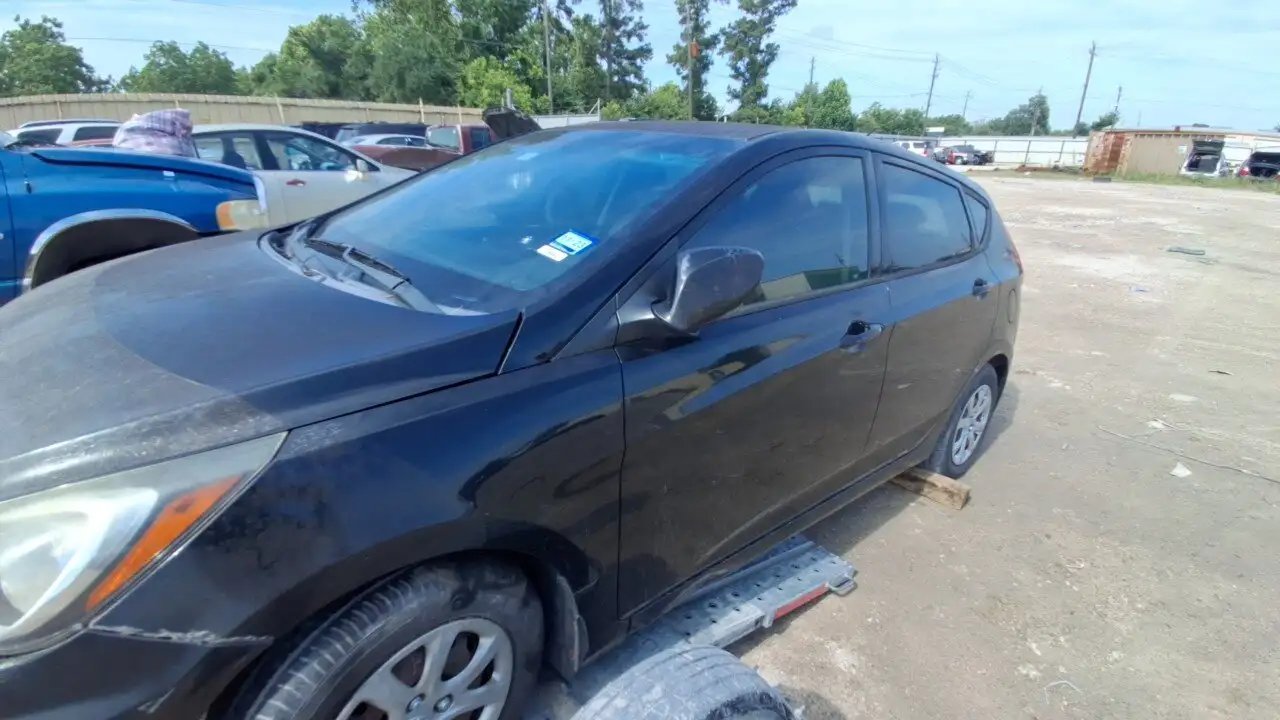 Photo of 2014 Hyundai Accent