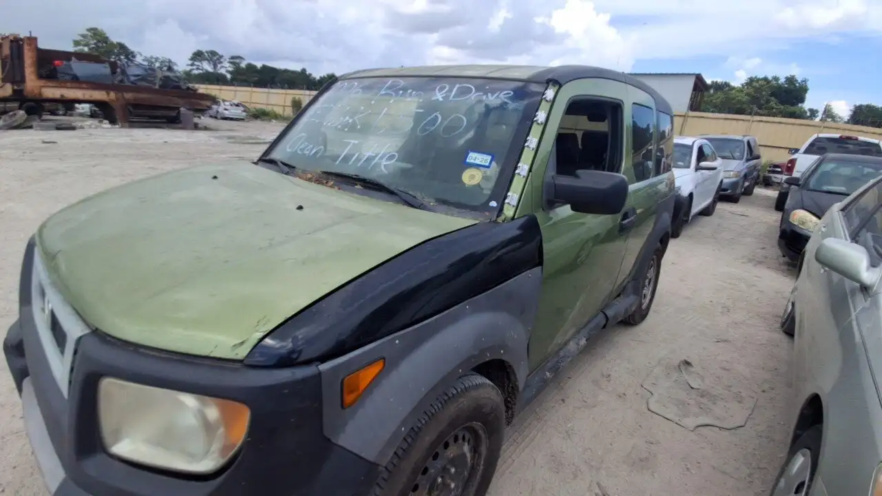 Photo of 2006 Honda Element