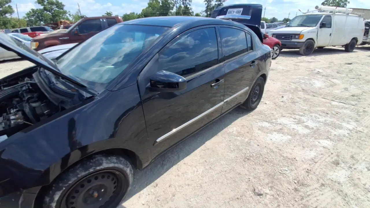 Photo of 2011 Nissan Sentra