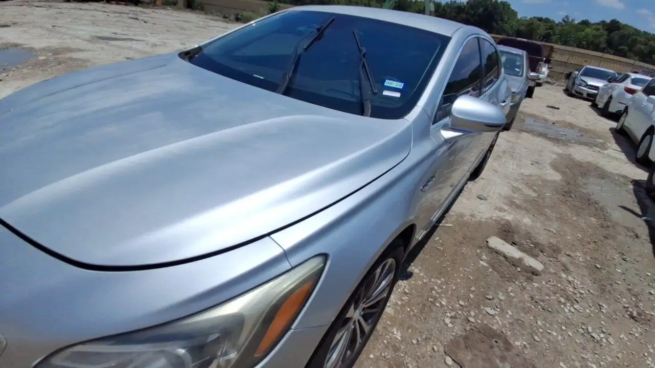 Photo of 2017 Buick Lacrosse
