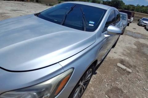 Photo of 2017 Buick Lacrosse
