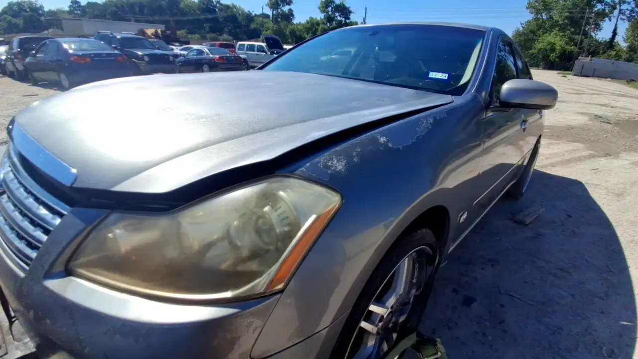 Photo of 2006 Infiniti M45
