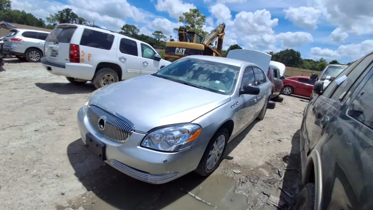 Photo of 2010 Buick Lucerne