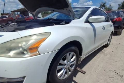 Photo of 2014 Nissan Altima