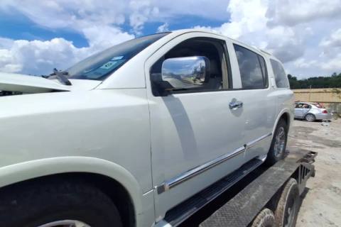 Photo of 2005 Infiniti Qx56
