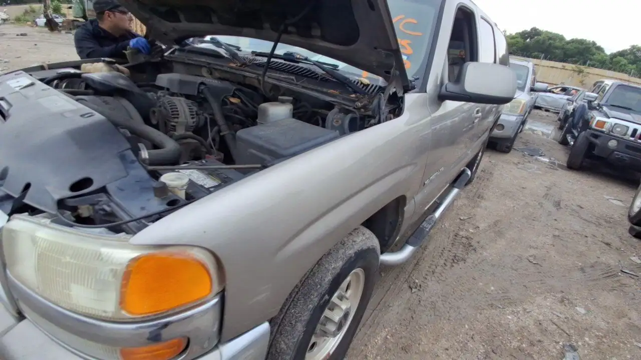 Photo of 2000 Gmc Yukon Xl 2500