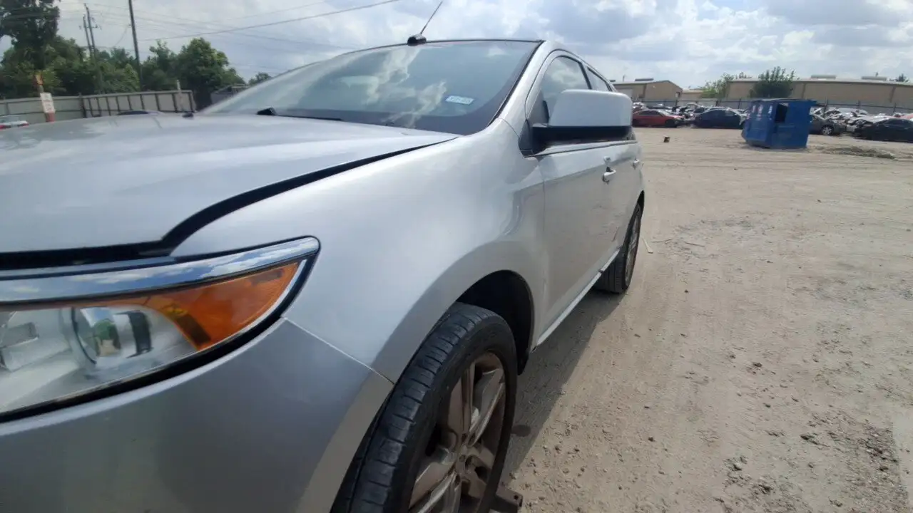 Photo of 2011 Ford Edge