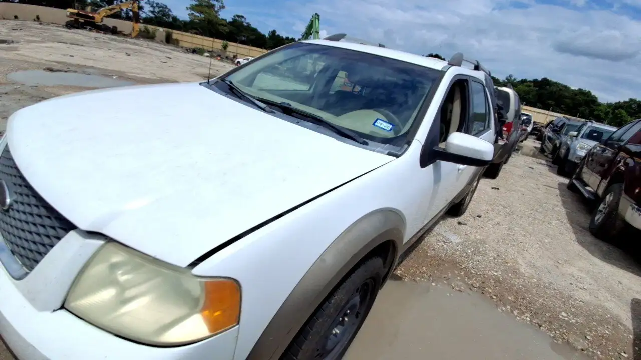 Photo of 2005 Ford Freestyle