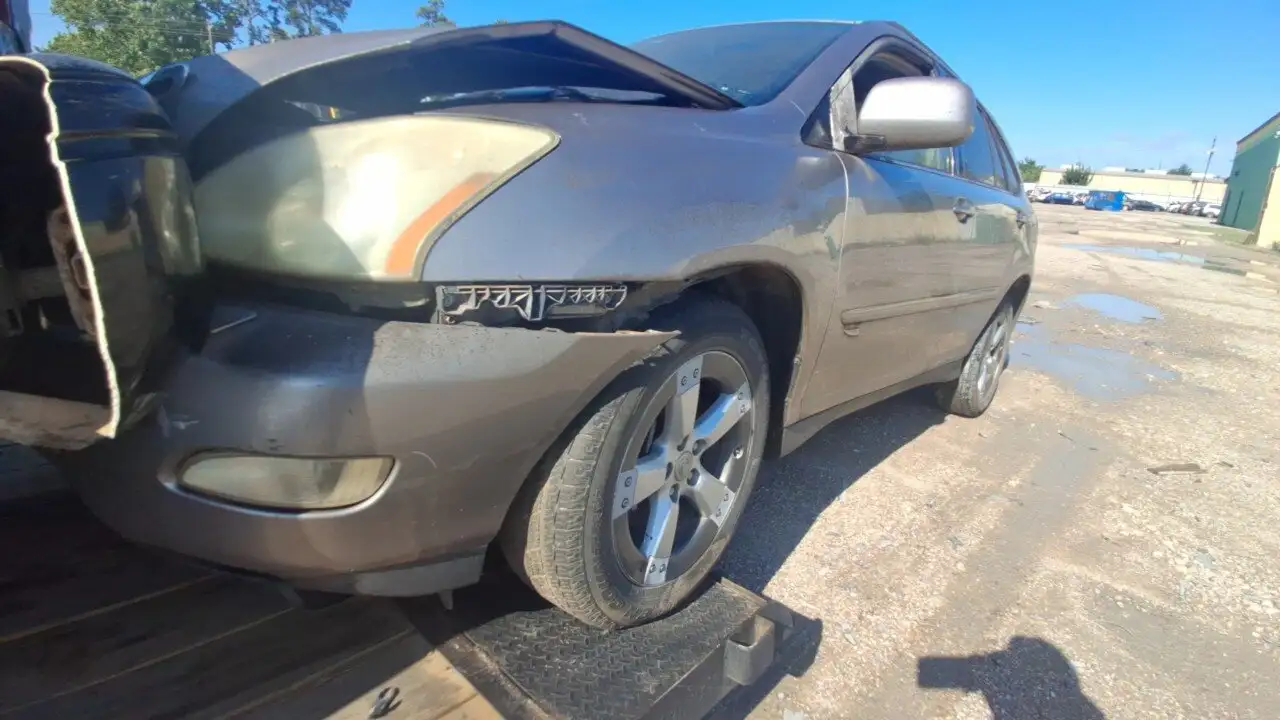 Photo of 2005 Lexus Rx330