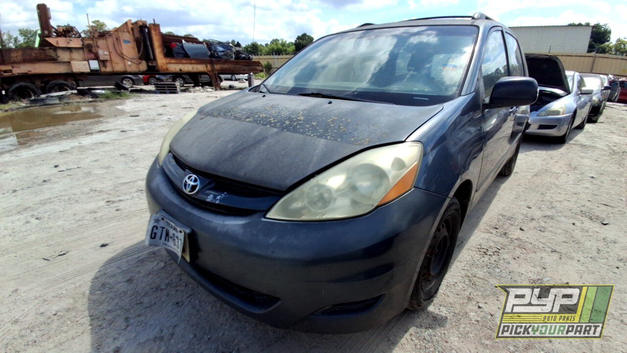Photo of 2006 Toyota Sienna